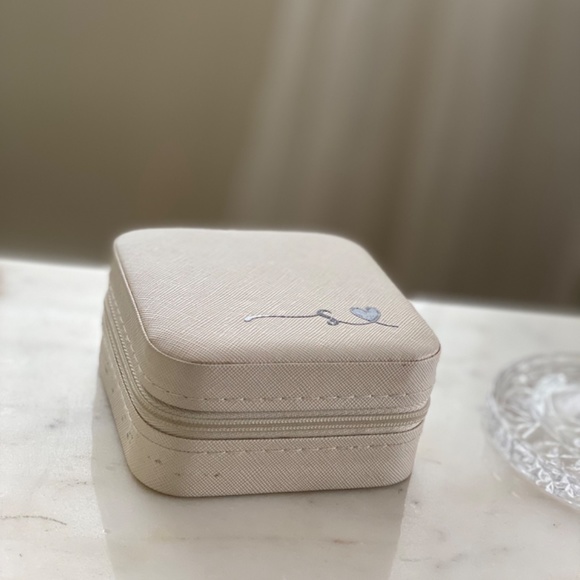 Personalized Jewelry case - Picture 2 of 2